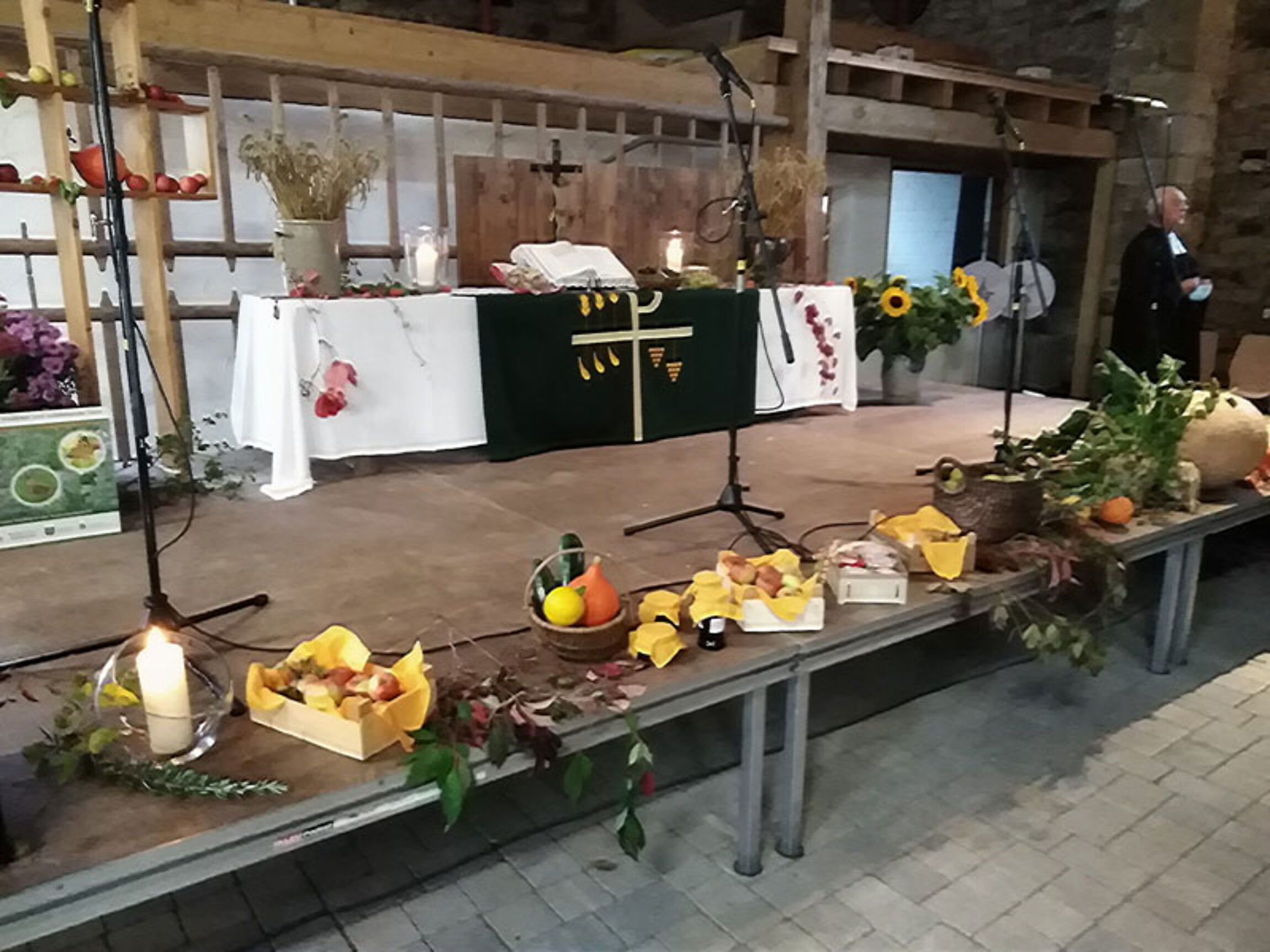 web_iesser_altar_erntedank_img_20211003_150828b