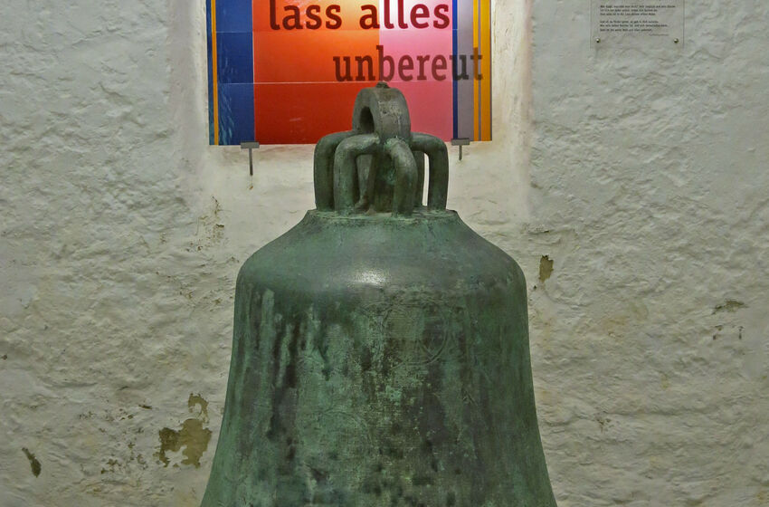 web_2019-09-17_nikolai_grasdorf_aufstellen_der_glocke_10