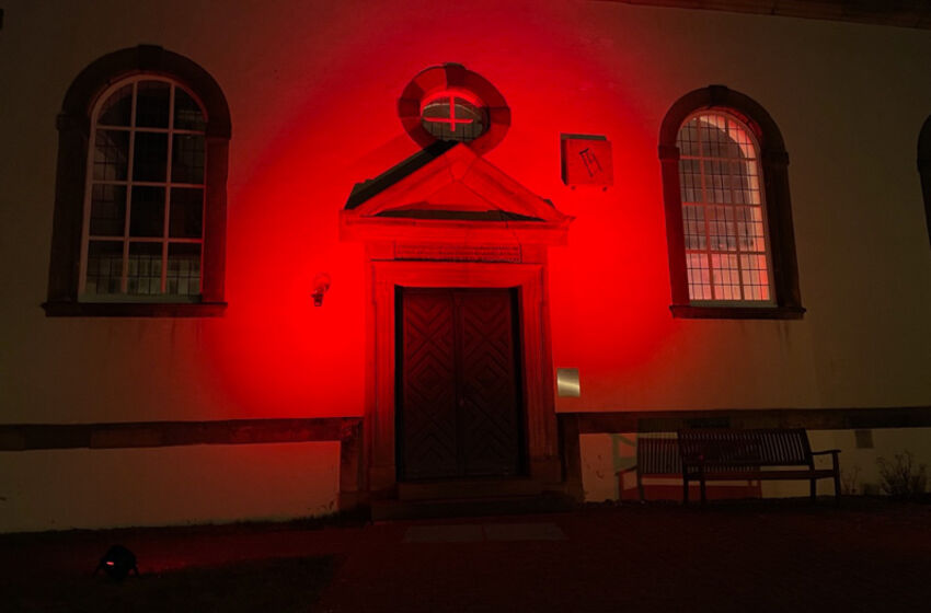 web_ggondeck_liebesgottesdienst_aussen